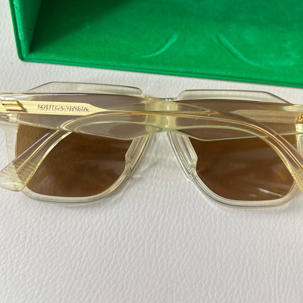 BOTTEGA VENETA
58MM Pilot Sunglasses